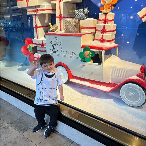 Meet your Posher, Jessica - Picture 8 of 8